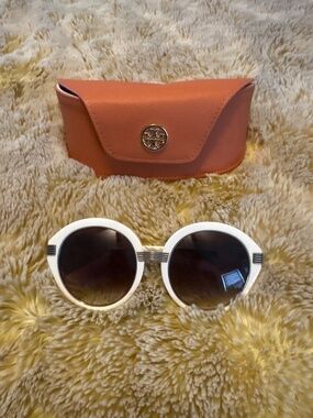 White Tory Burch sunglasses
